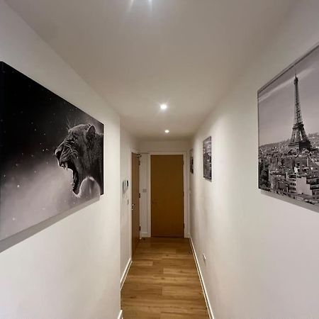 2 Bed Corner Apartment With Gym Manchester Dış mekan fotoğraf